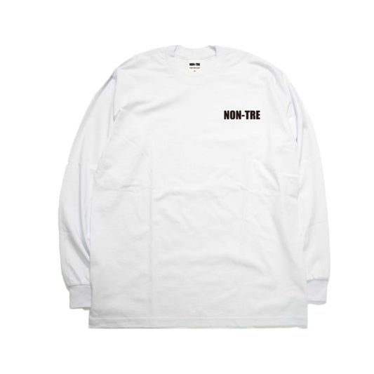 ホワイト生地。左胸にブラックカラーでブランドロゴであるNON-TREとワンポイントでプリントしたロングスリーブTシャツ。