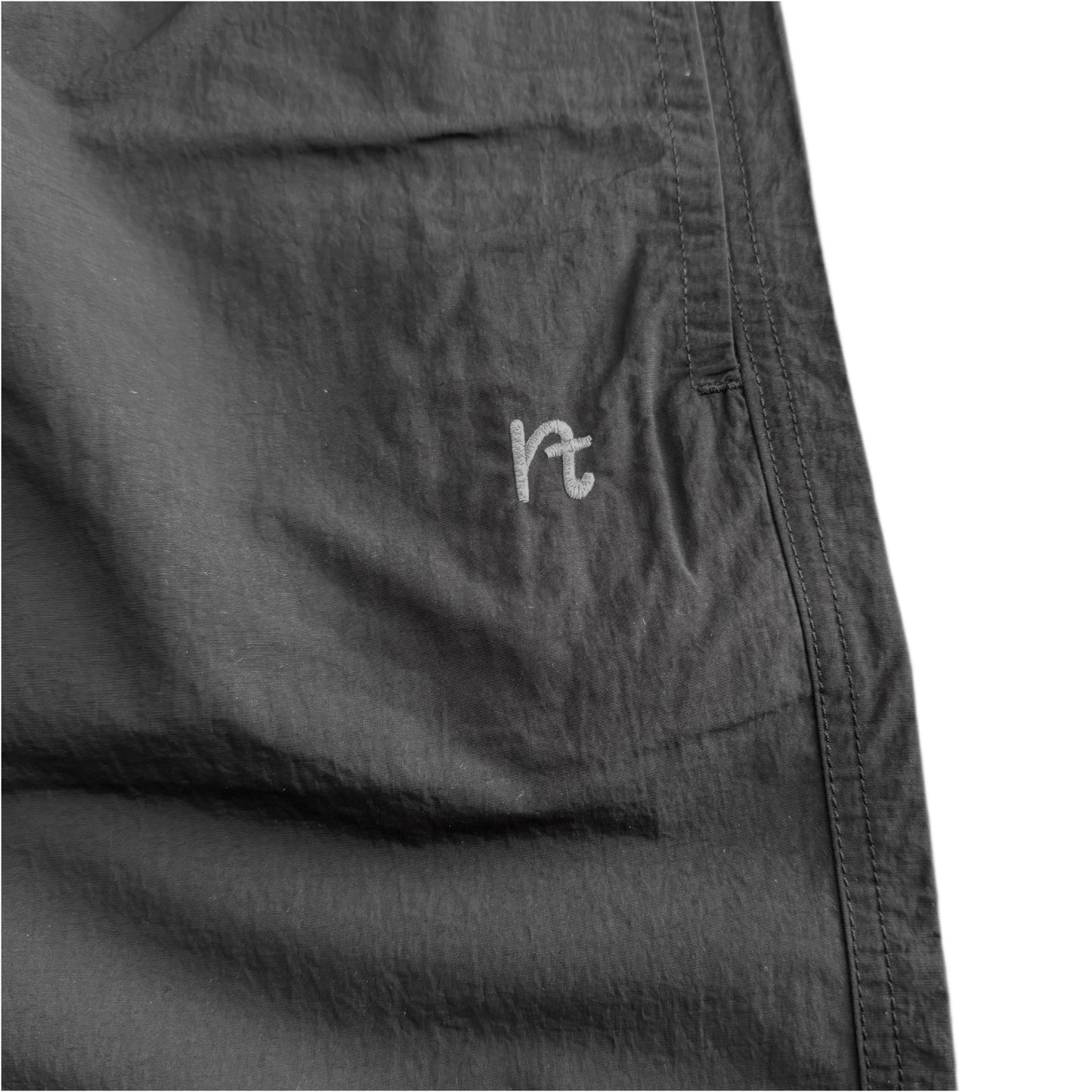 INITIAL LOGO NYLON EASY PANTS