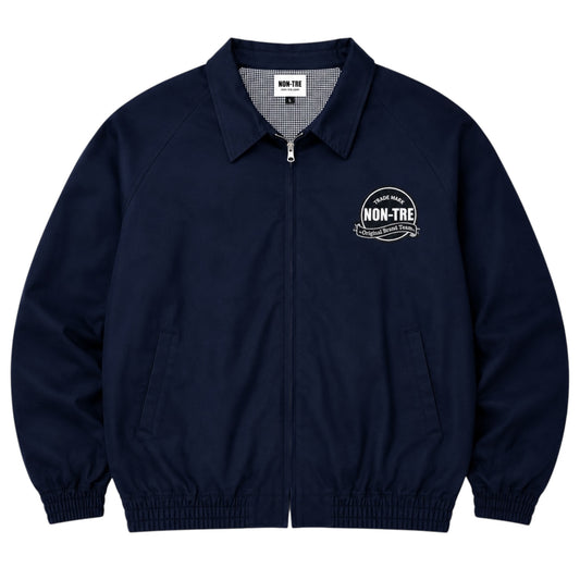NON-TRE TRADE MARK LOGO WAPPEN SWING TOP - NAVY